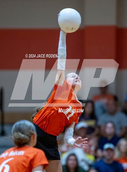 Thumbnail 2 in Kirbyville @ Orangefield photogallery.