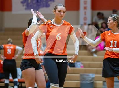 Thumbnail 3 in Kirbyville @ Orangefield photogallery.