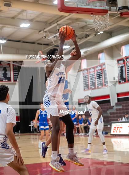 Thumbnail 3 in Acalanes vs. La Jolla Country Day (Torrey Pines Holiday Classic Tip-Off)  photogallery.