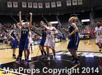 Thumbnail 1 in South vs. South (KSHSAA 6A Quarterfinal) photogallery.
