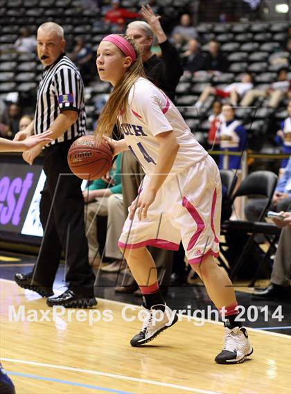 Thumbnail 3 in South vs. South (KSHSAA 6A Quarterfinal) photogallery.