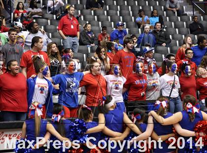 Thumbnail 2 in South vs. South (KSHSAA 6A Quarterfinal) photogallery.