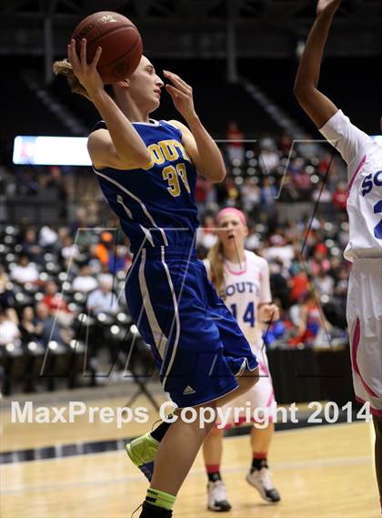 Thumbnail 2 in South vs. South (KSHSAA 6A Quarterfinal) photogallery.