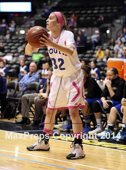 Thumbnail 2 in South vs. South (KSHSAA 6A Quarterfinal) photogallery.
