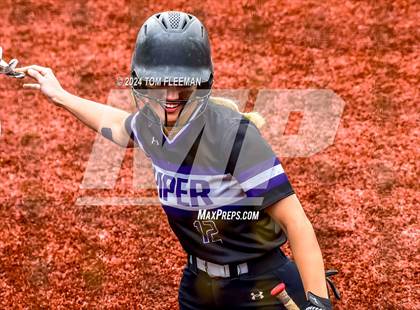 Thumbnail 3 in Piper @ Pittsburg photogallery.