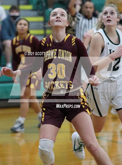 Thumbnail 3 in Berne Union @ Fisher Catholic photogallery.