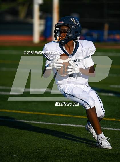 Thumbnail 3 in Chrisman @ Truman photogallery.
