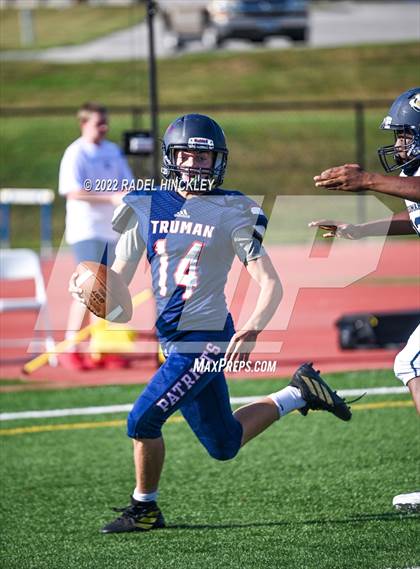 Thumbnail 1 in Chrisman @ Truman photogallery.