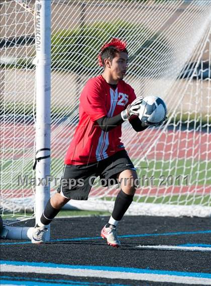 Thumbnail 3 in Rio Mesa vs Santa Barbara (Buena New Year's Tournament) photogallery.