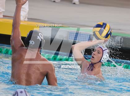 Thumbnail 2 in Bishop's vs. Santana (CIF SoCal Regional Division 2 Final) photogallery.