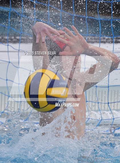 Thumbnail 1 in Bishop's vs. Santana (CIF SoCal Regional Division 2 Final) photogallery.