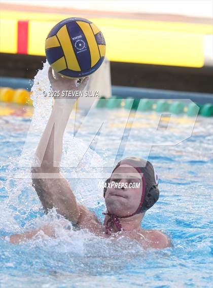 Thumbnail 3 in Bishop's vs. Santana (CIF SoCal Regional Division 2 Final) photogallery.