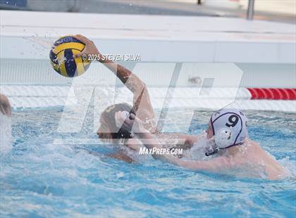 Thumbnail 3 in Bishop's vs. Santana (CIF SoCal Regional Division 2 Final) photogallery.