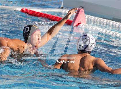 Thumbnail 2 in Bishop's vs. Santana (CIF SoCal Regional Division 2 Final) photogallery.