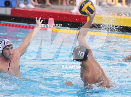 Thumbnail 2 in Bishop's vs. Santana (CIF SoCal Regional Division 2 Final) photogallery.