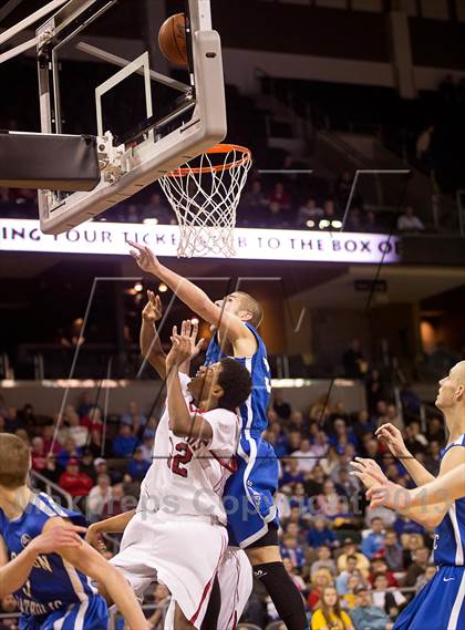 Thumbnail 1 in Covington Catholic vs Newport (KHSAA Ninth Region) photogallery.