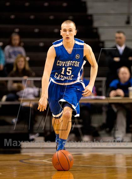 Thumbnail 2 in Covington Catholic vs Newport (KHSAA Ninth Region) photogallery.