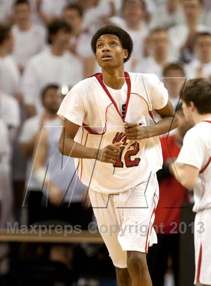 Thumbnail 2 in Covington Catholic vs Newport (KHSAA Ninth Region) photogallery.