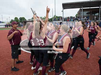 Thumbnail 1 in Johnsonburg vs Cranberry Area (PIAA D9 AA Final) photogallery.
