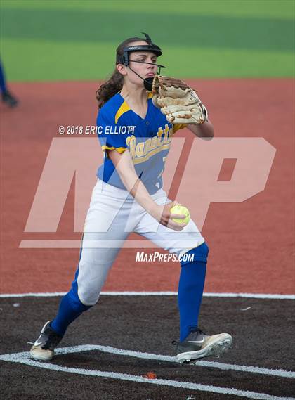 Thumbnail 3 in Johnsonburg vs Cranberry Area (PIAA D9 AA Final) photogallery.