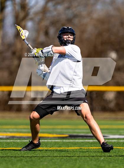 Thumbnail 2 in Centerville vs Bellbrook (Scrimmage) photogallery.