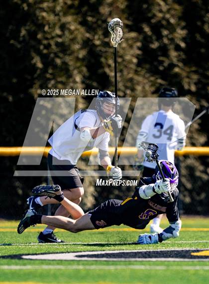 Thumbnail 1 in Centerville vs Bellbrook (Scrimmage) photogallery.