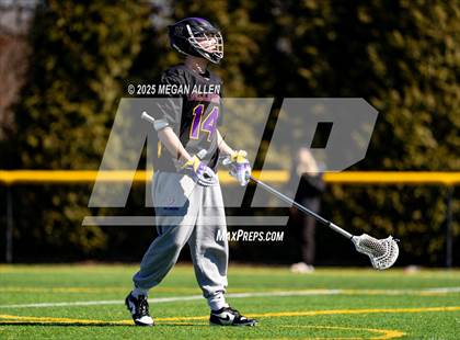 Thumbnail 2 in Centerville vs Bellbrook (Scrimmage) photogallery.