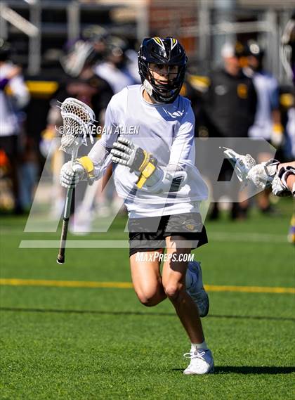 Thumbnail 2 in Centerville vs Bellbrook (Scrimmage) photogallery.