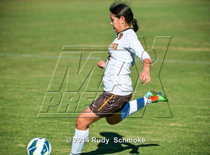 Thumbnail 3 in El Camino vs. Fallbrook photogallery.
