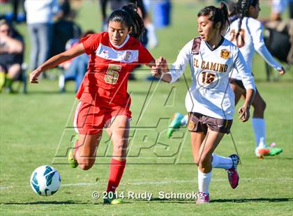 Thumbnail 3 in El Camino vs. Fallbrook photogallery.