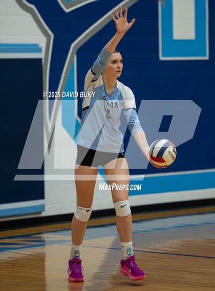 Thumbnail 2 in Gainesville @ Charles J. Colgan (VHSL Class 6B Regional Quarterfinal) photogallery.