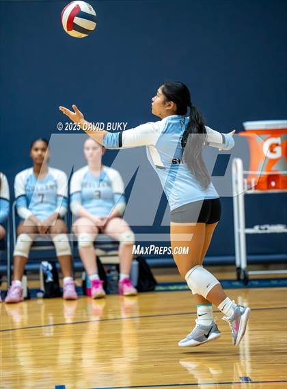 Thumbnail 2 in Gainesville @ Charles J. Colgan (VHSL Class 6B Regional Quarterfinal) photogallery.