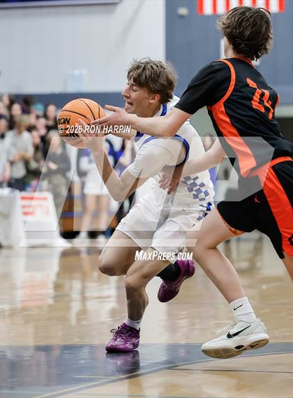 Thumbnail 1 in Douglas @ Carson photogallery.