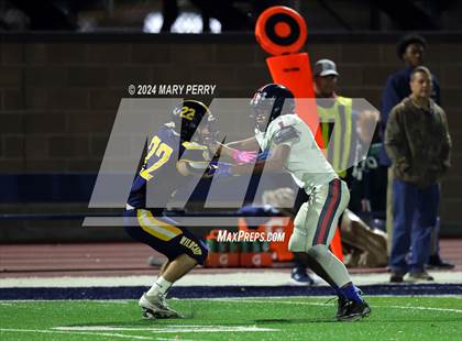Thumbnail 2 in Summit Academy vs. Shenango photogallery.