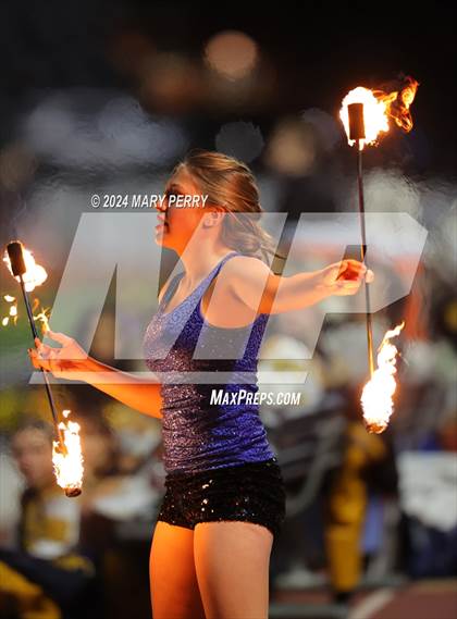 Thumbnail 1 in Summit Academy vs. Shenango photogallery.