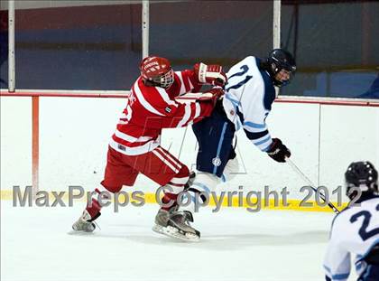 Thumbnail 3 in Kirkwood vs. SLUH photogallery.