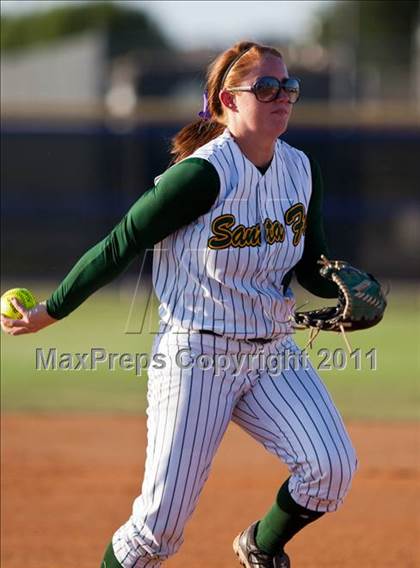 Thumbnail 2 in Montgomery vs Santa Fe (4A Region III Final - Game 1) photogallery.