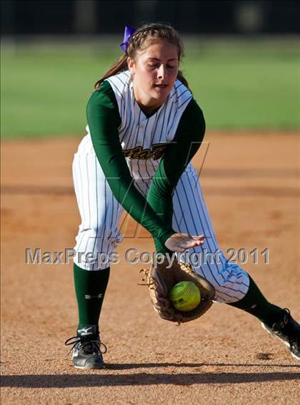 Thumbnail 1 in Montgomery vs Santa Fe (4A Region III Final - Game 1) photogallery.