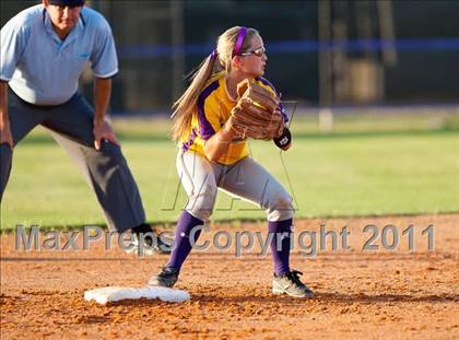 Thumbnail 3 in Montgomery vs Santa Fe (4A Region III Final - Game 1) photogallery.
