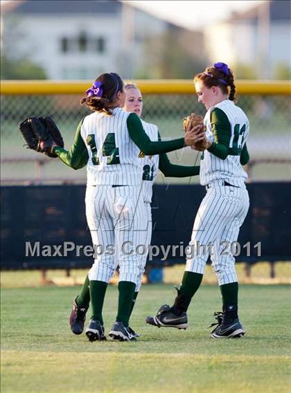 Thumbnail 2 in Montgomery vs Santa Fe (4A Region III Final - Game 1) photogallery.