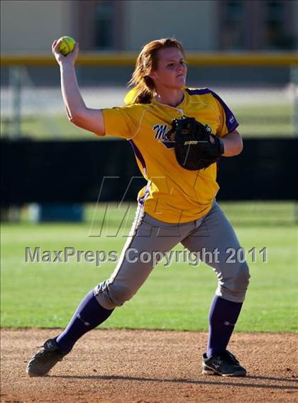 Thumbnail 2 in Montgomery vs Santa Fe (4A Region III Final - Game 1) photogallery.