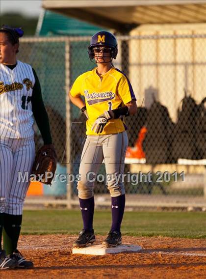 Thumbnail 2 in Montgomery vs Santa Fe (4A Region III Final - Game 1) photogallery.