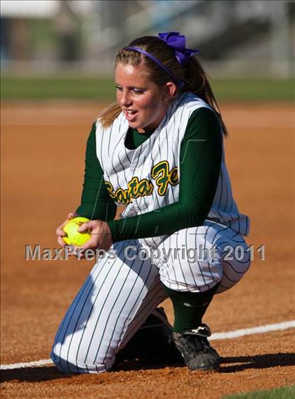 Thumbnail 2 in Montgomery vs Santa Fe (4A Region III Final - Game 1) photogallery.