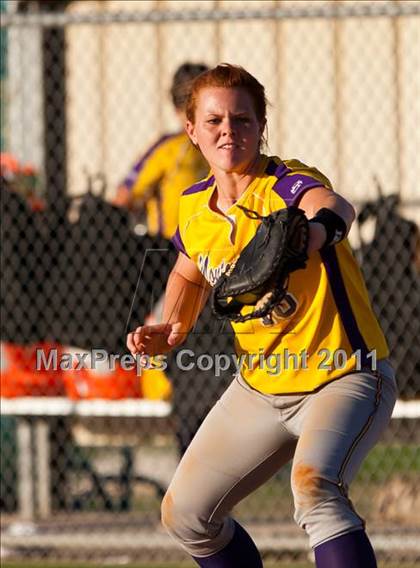 Thumbnail 3 in Montgomery vs Santa Fe (4A Region III Final - Game 1) photogallery.