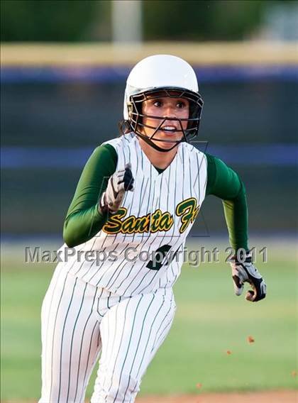 Thumbnail 3 in Montgomery vs Santa Fe (4A Region III Final - Game 1) photogallery.