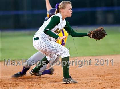 Thumbnail 1 in Montgomery vs Santa Fe (4A Region III Final - Game 1) photogallery.