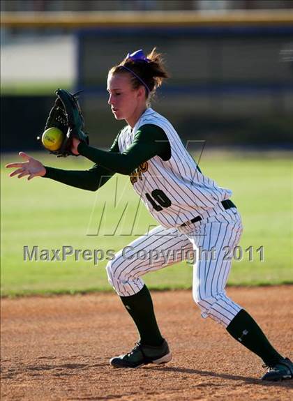 Thumbnail 1 in Montgomery vs Santa Fe (4A Region III Final - Game 1) photogallery.