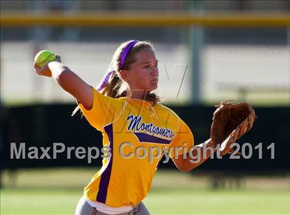 Thumbnail 3 in Montgomery vs Santa Fe (4A Region III Final - Game 1) photogallery.
