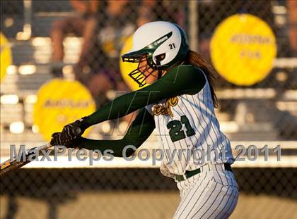 Thumbnail 3 in Montgomery vs Santa Fe (4A Region III Final - Game 1) photogallery.