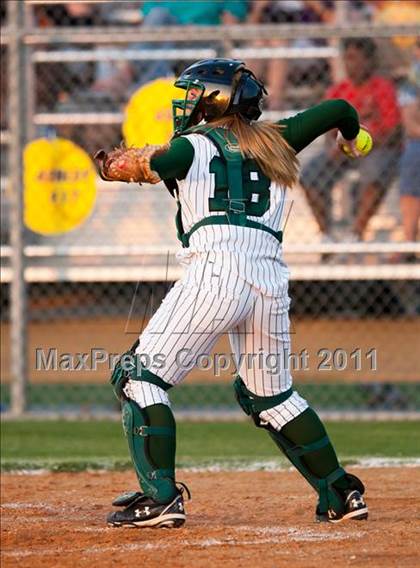 Thumbnail 2 in Montgomery vs Santa Fe (4A Region III Final - Game 1) photogallery.